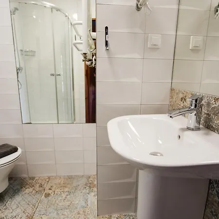Akacja Nocleg ze śniadaniem 3*