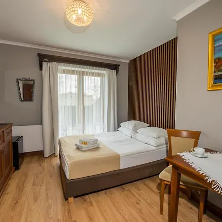 Bed & Breakfast Akacja 3*