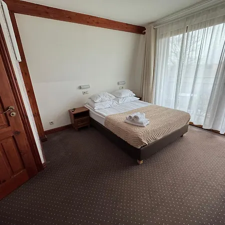 Akacja Bed & Breakfast