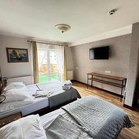 Akacja Bed and breakfast