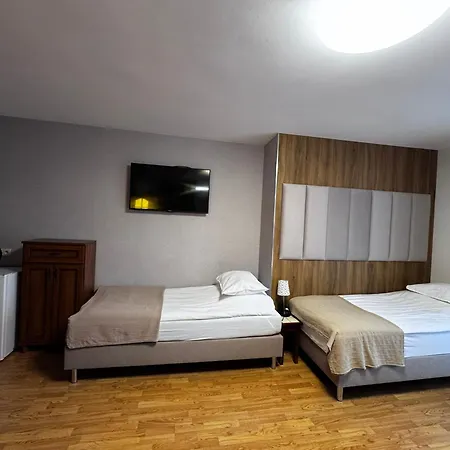 Akacja Bed & Breakfast