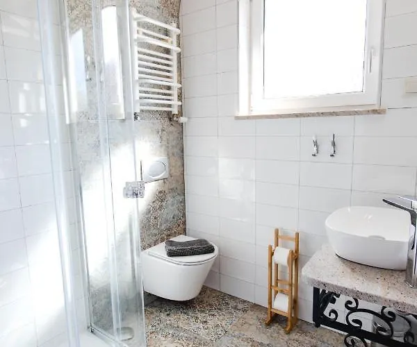 Nocleg ze śniadaniem Akacja Łeba